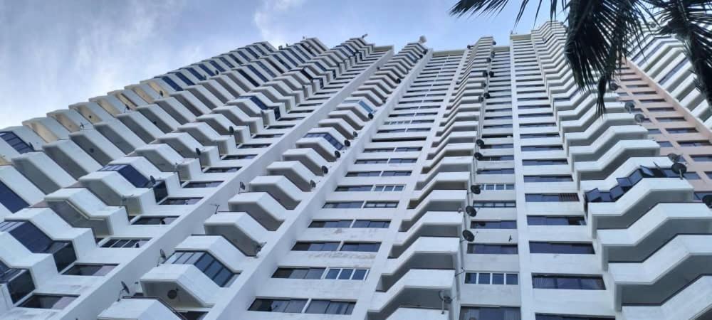 Sri Sayang Pearl View Apartment Batu Feringgi Cameră foto
